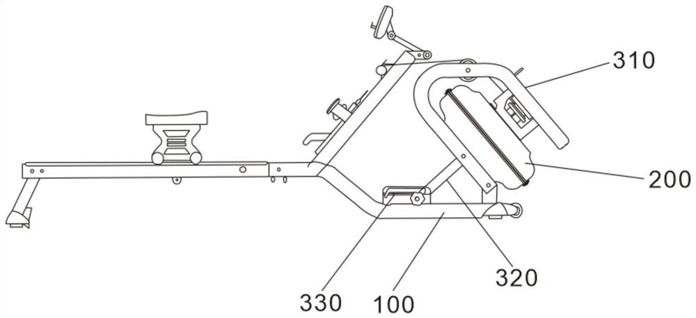 Rowing machine with adjustable water tank angle