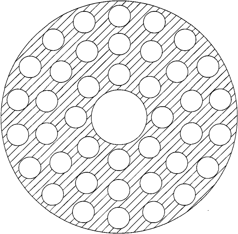 Stirring and grinding reactor and method for preparing isocyanate with same