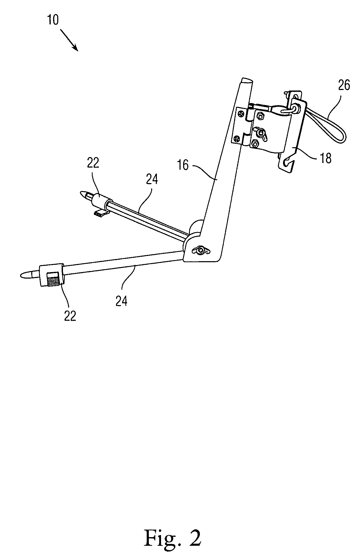 Device for safely raising and lowering a rifle between the ground and an elevated stand