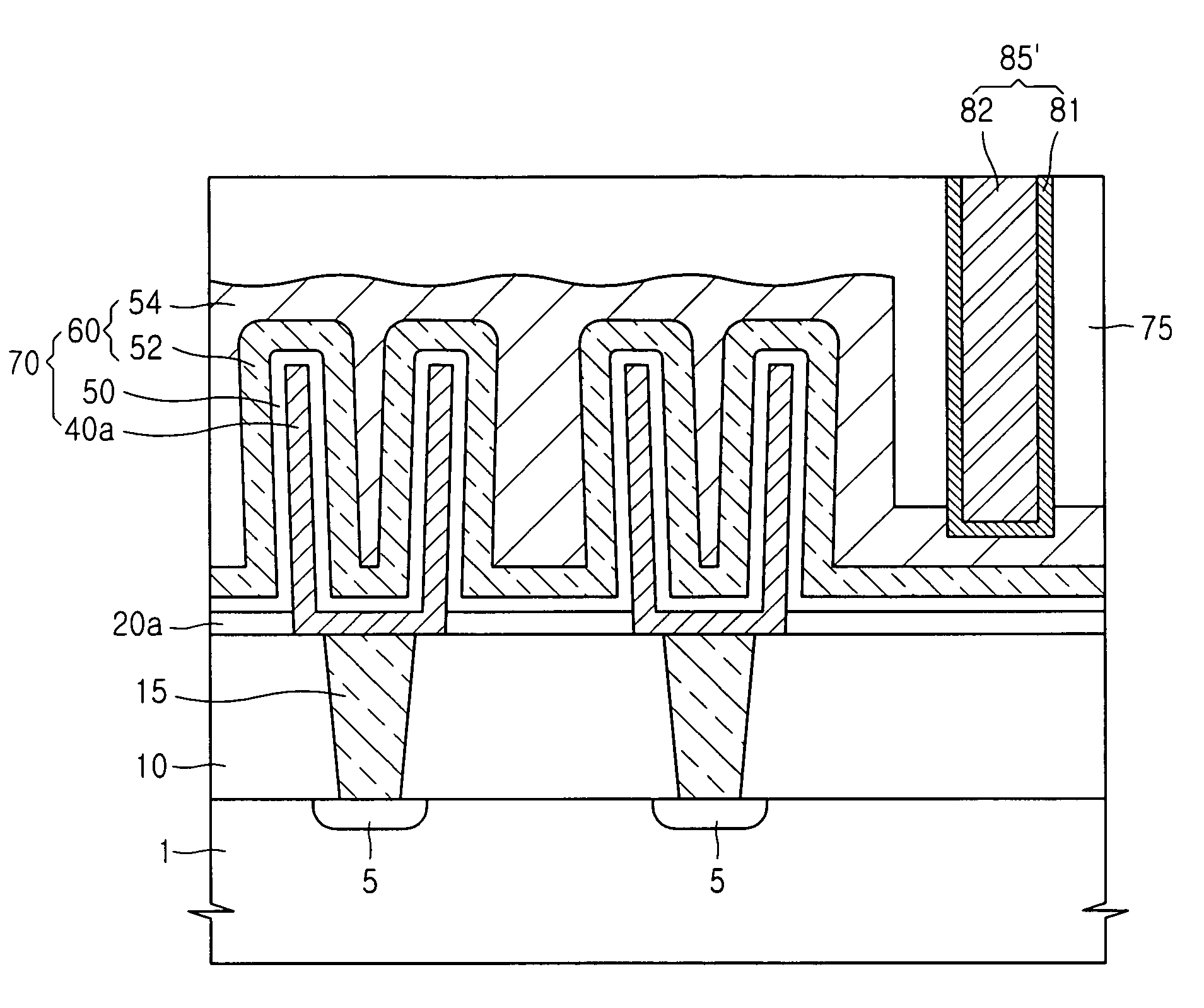 Semiconductor device including capacitor and method of fabricating same