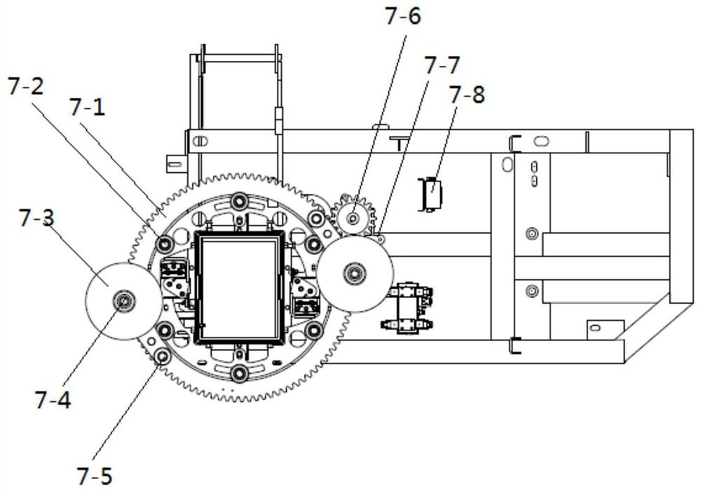 An automatic netting device for a baler