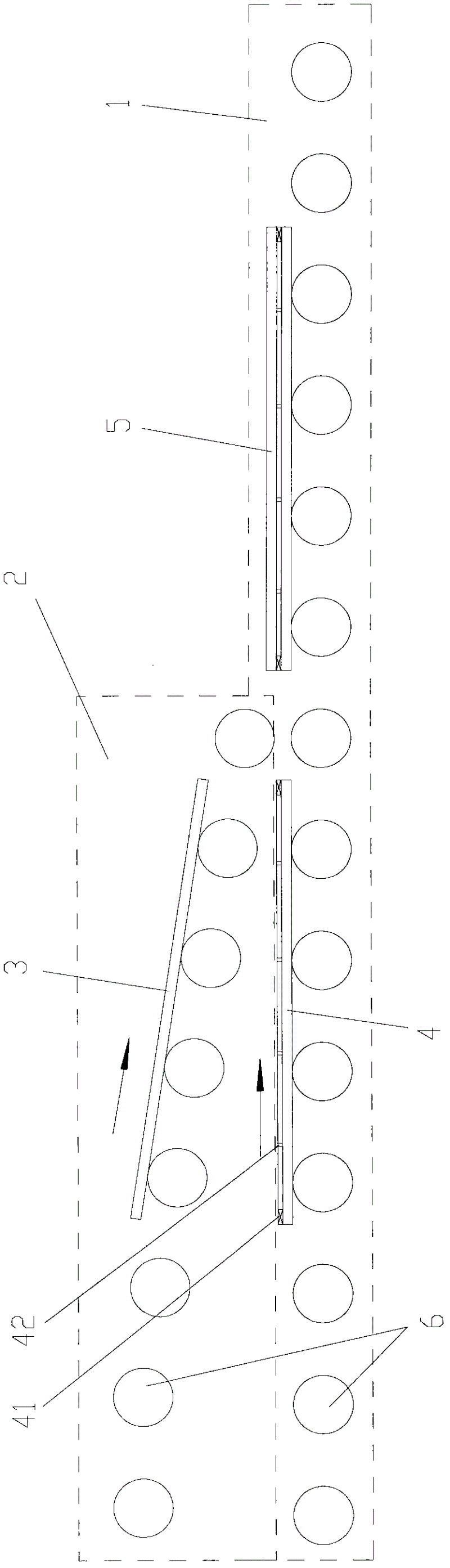 Glass plate combining apparatus used for making multilayer structure glass member