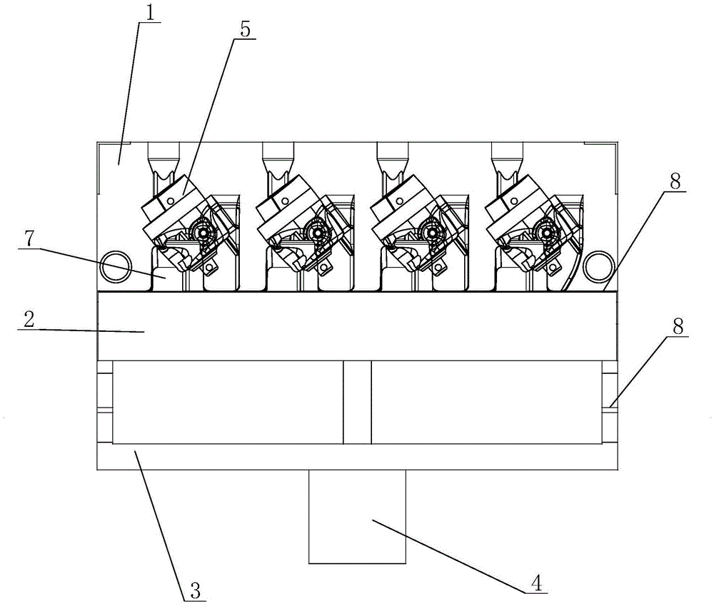 Automatic extracting device for core movable blocks of integrated turbine casing exhaust air chamber