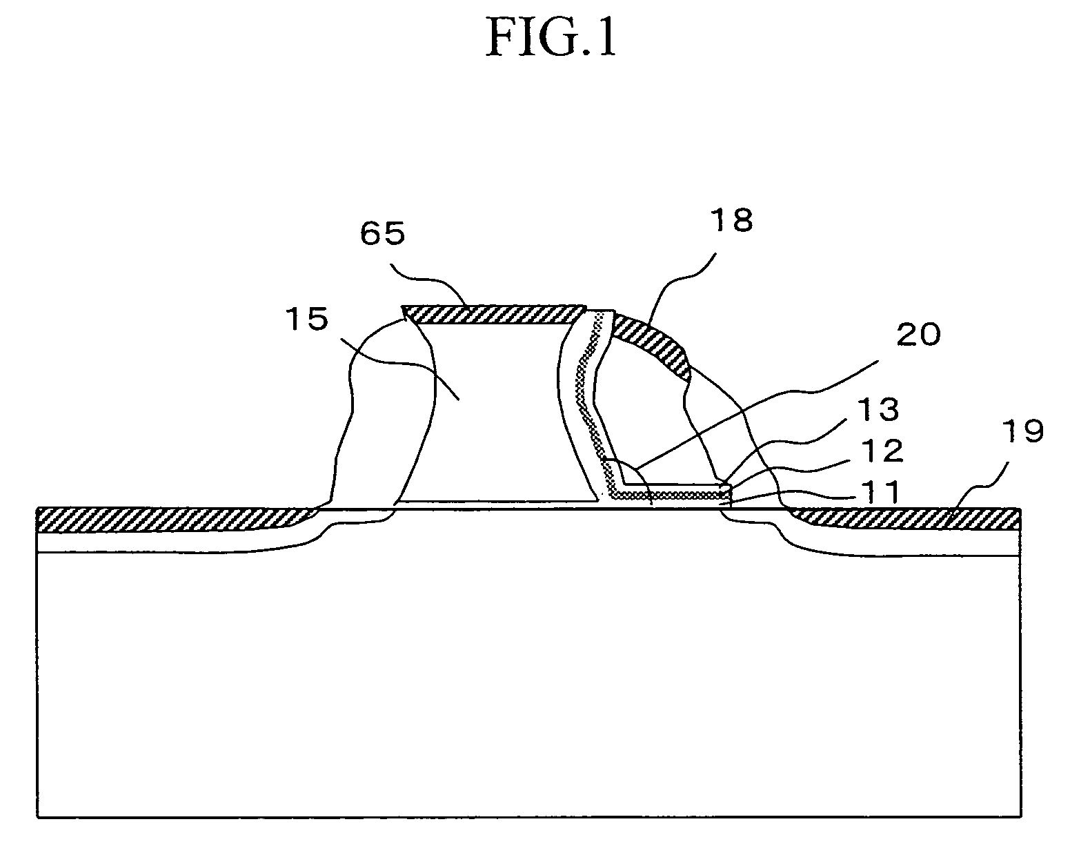 Nonvolatile semiconductor memory device with tapered sidewall gate and method of manufacturing the same