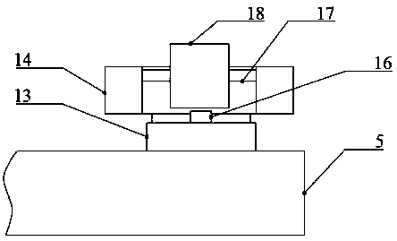 Automatic wall painting device for working high above ground