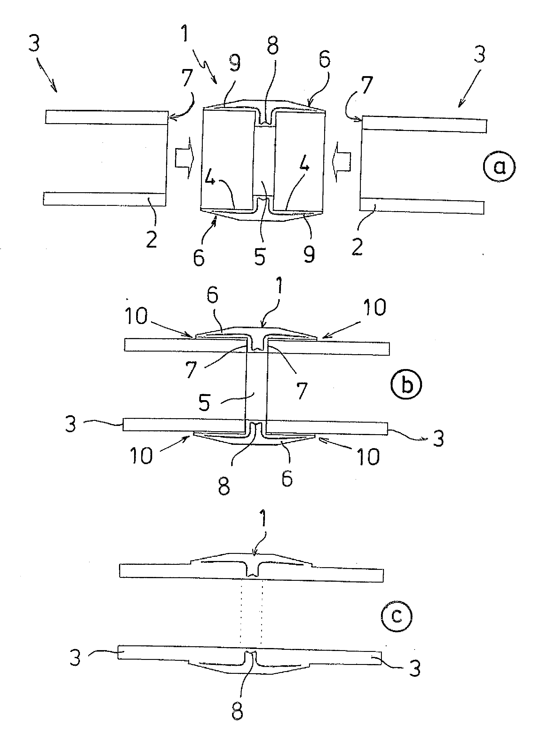 Induction connecting sleeve for connecting weldable thermoplastic elements by means of fusion