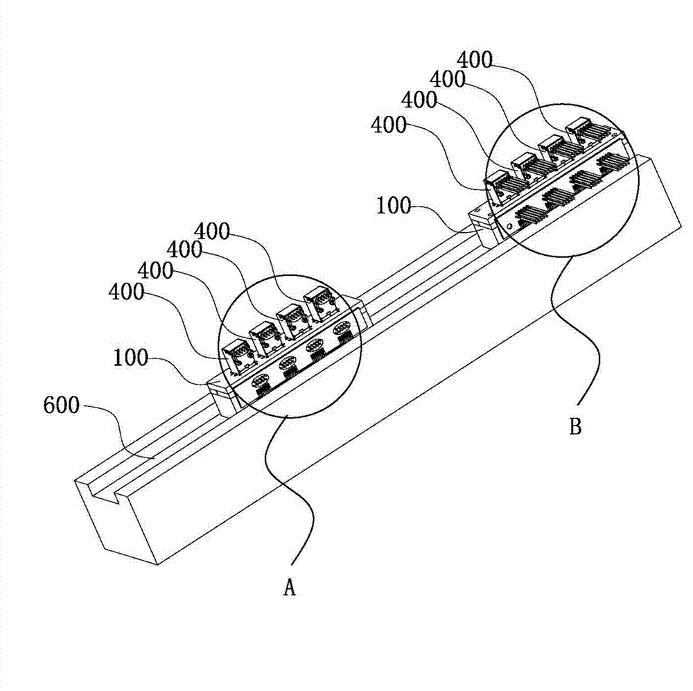 Electronic component moving test device and method
