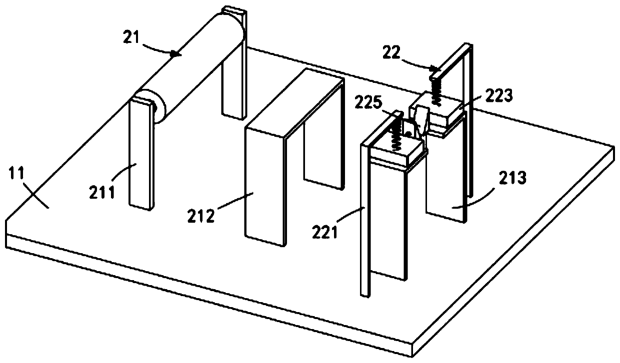 Automatic film laminating mechanism for film laminating machine