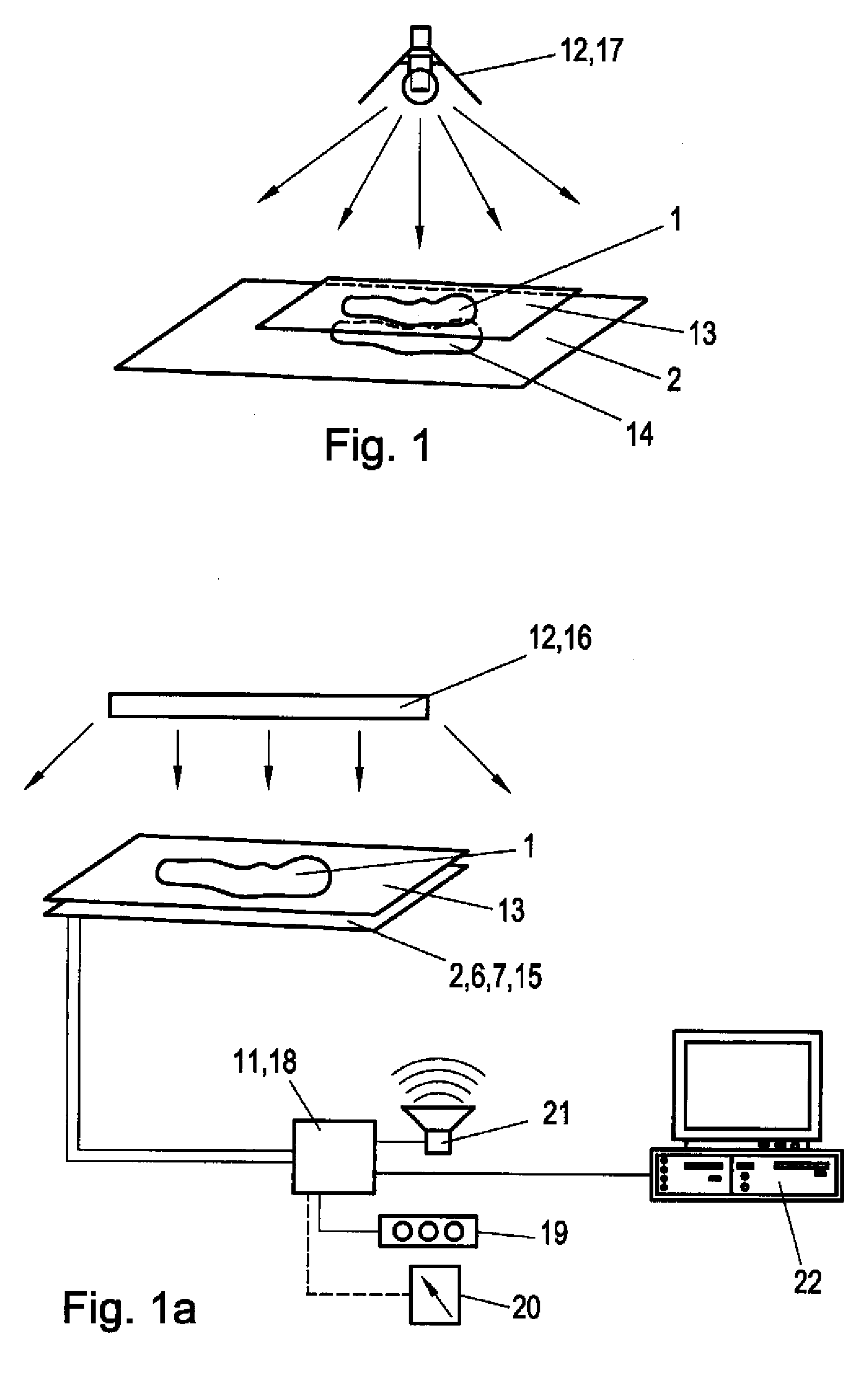 Apparatus for determining a physical quantity