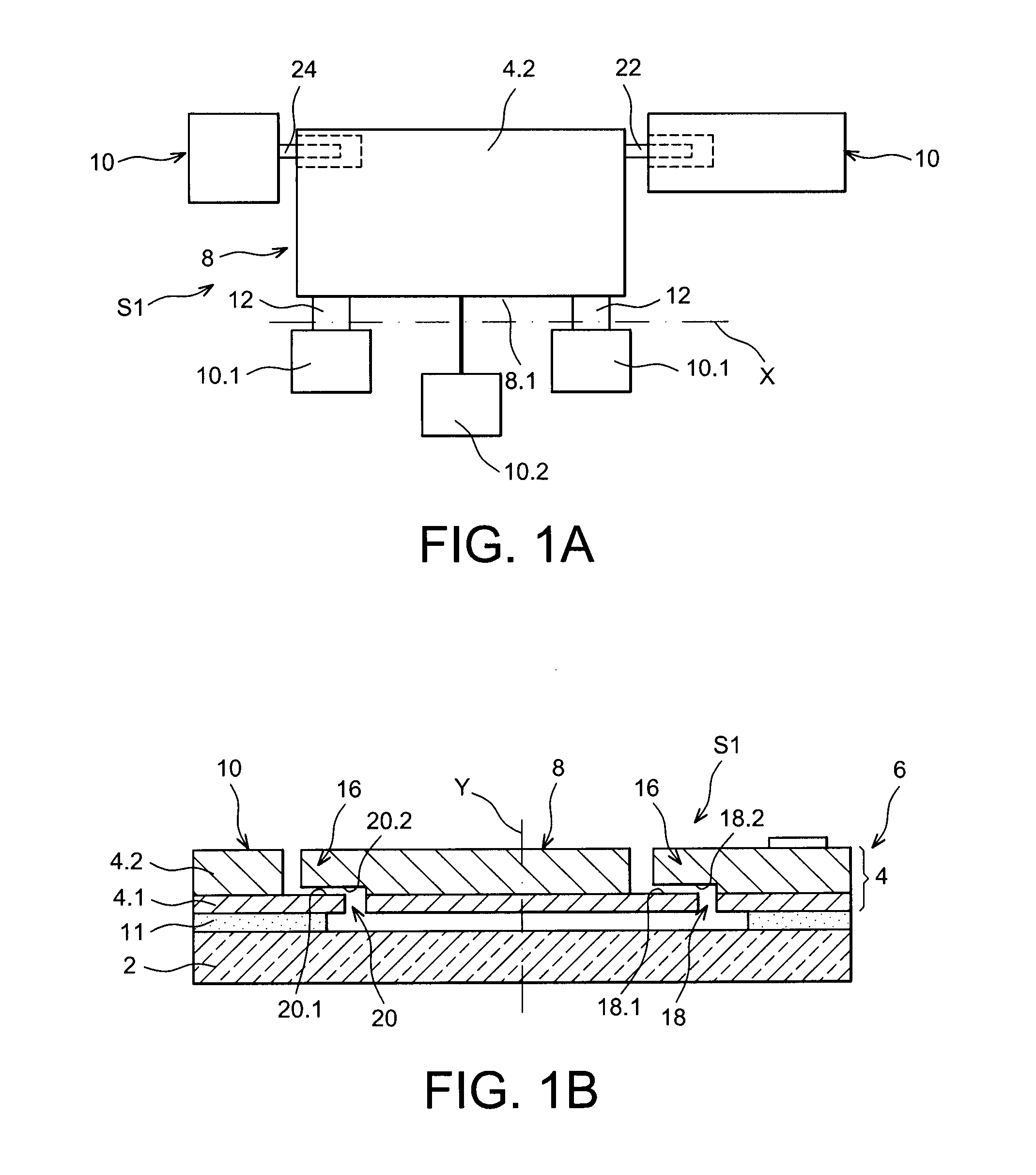 Micromechanical structure comprising a mobile part having stops for out-of-plane displacements of the structure and its production process