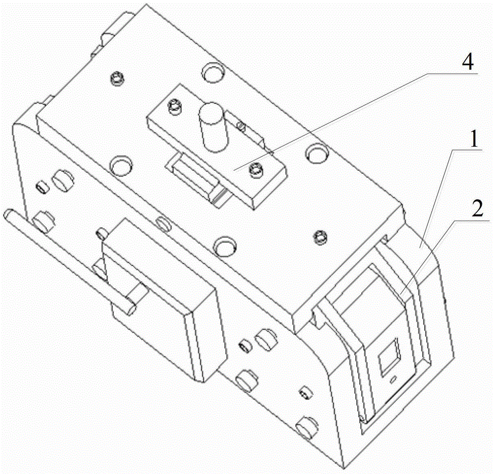 A method of aperture measurement based on non-contact sensor combination