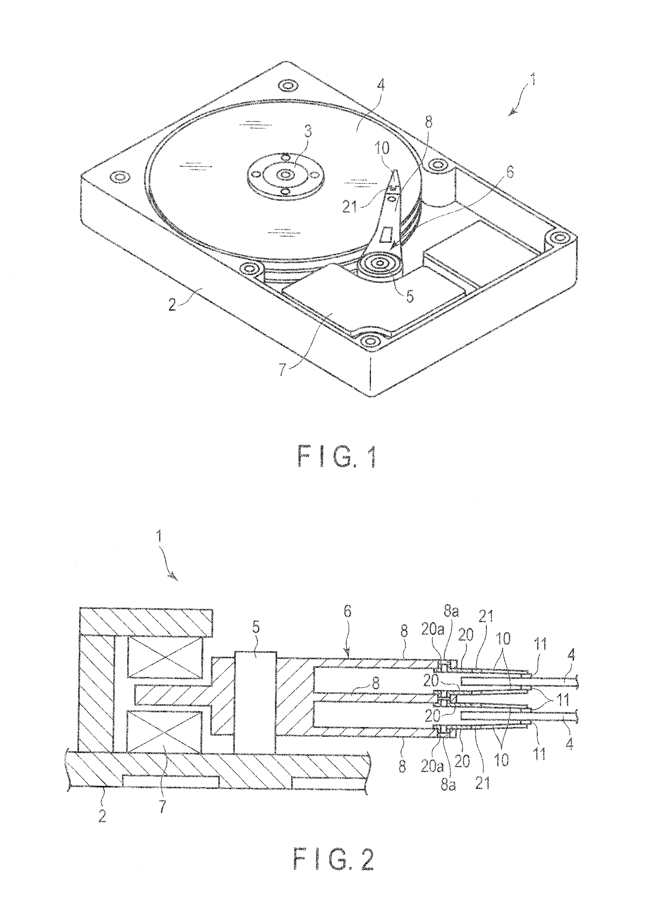 Actuator mounting section of disk drive suspension, method of applying electrically conductive paste, and paste application device