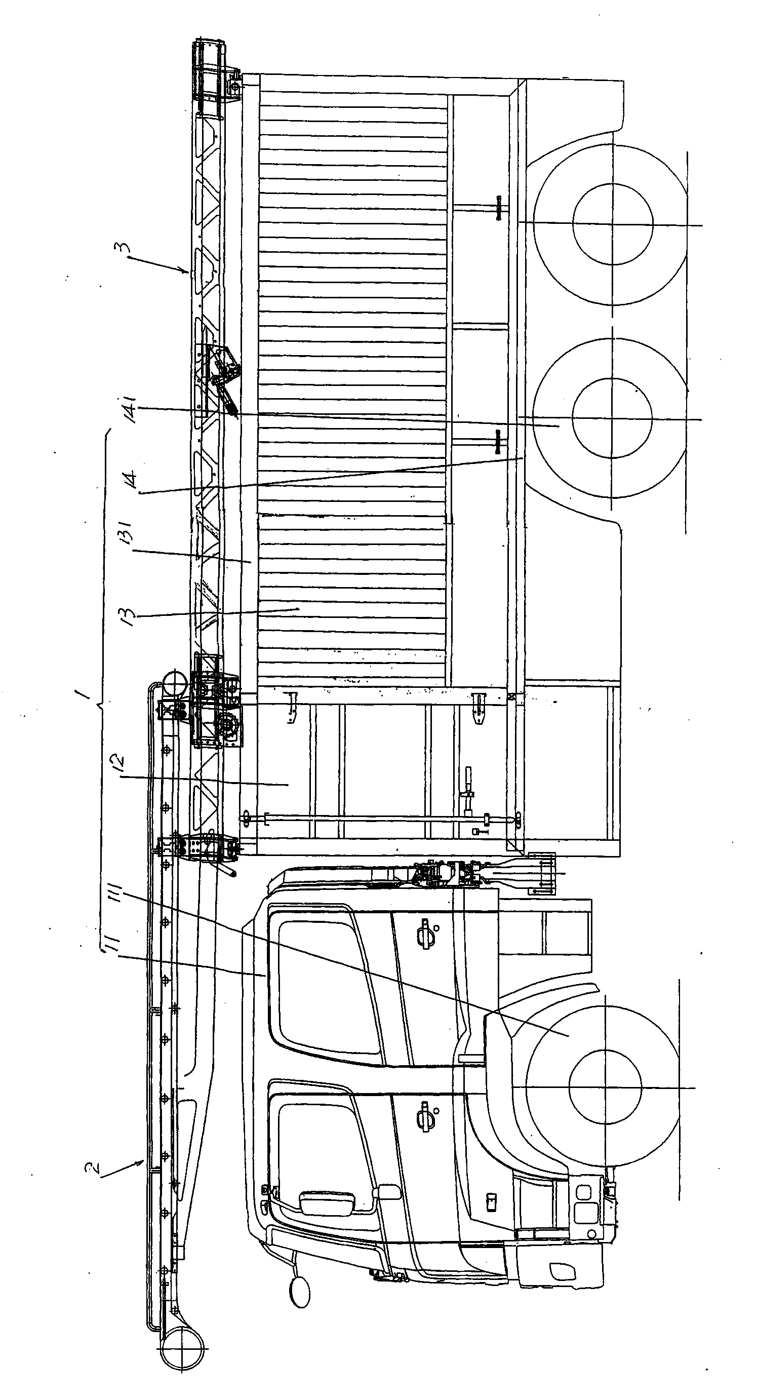 Fire engine for automatically spreading fire hose