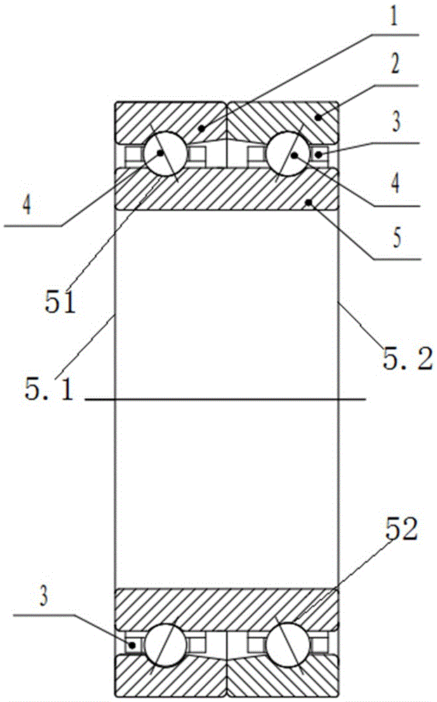 Face-to-face type assembled double-row angular contact ball bearing and assembling method thereof