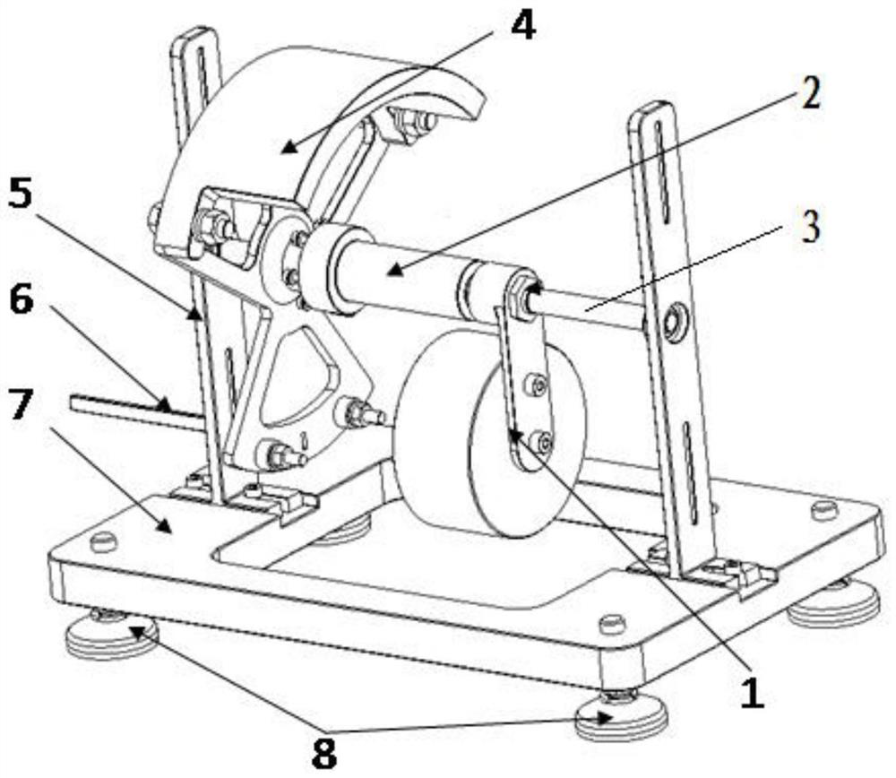 A simple adjustment device for eccentric wheel mass-diameter product based on the principle of static balance