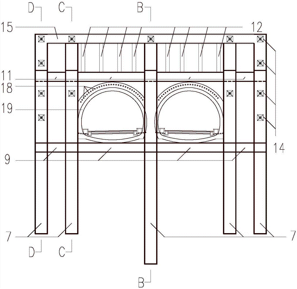 Supporting and retaining structure of existing retaining wall straight penetrated by large-span tunnel and construction method thereof