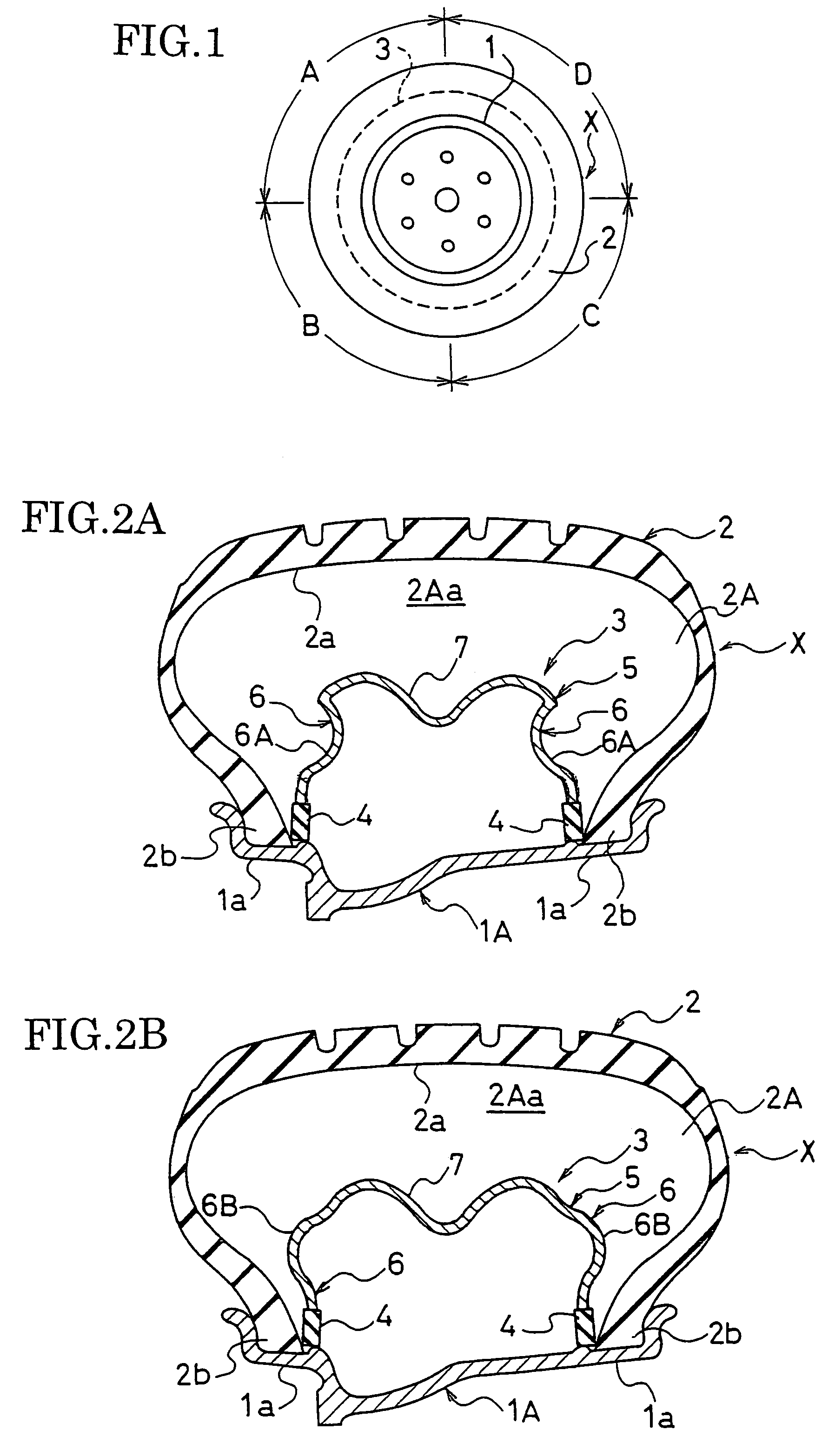 Tire/wheel assembly and noise reduction interior member