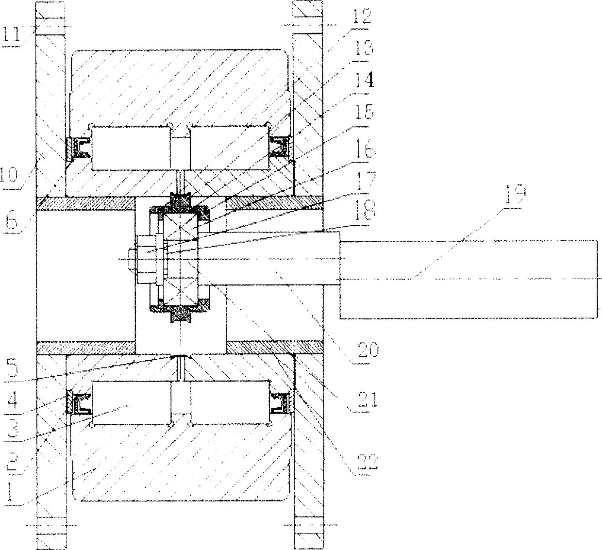 Supporting roller split inner sleeve or split bearing assembled connecting device