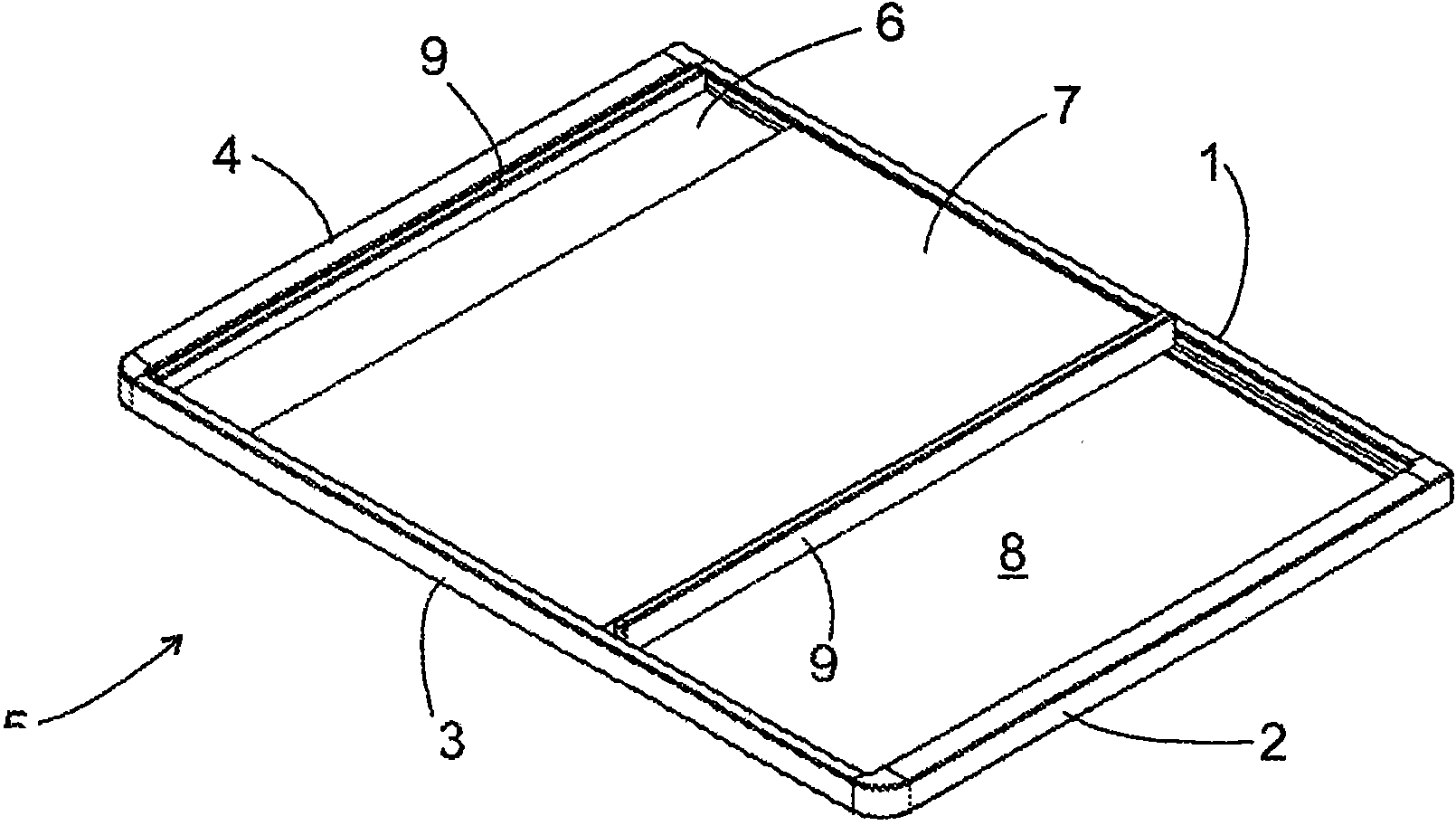 Refrigerated product tray and refrigeration device equipped therewith