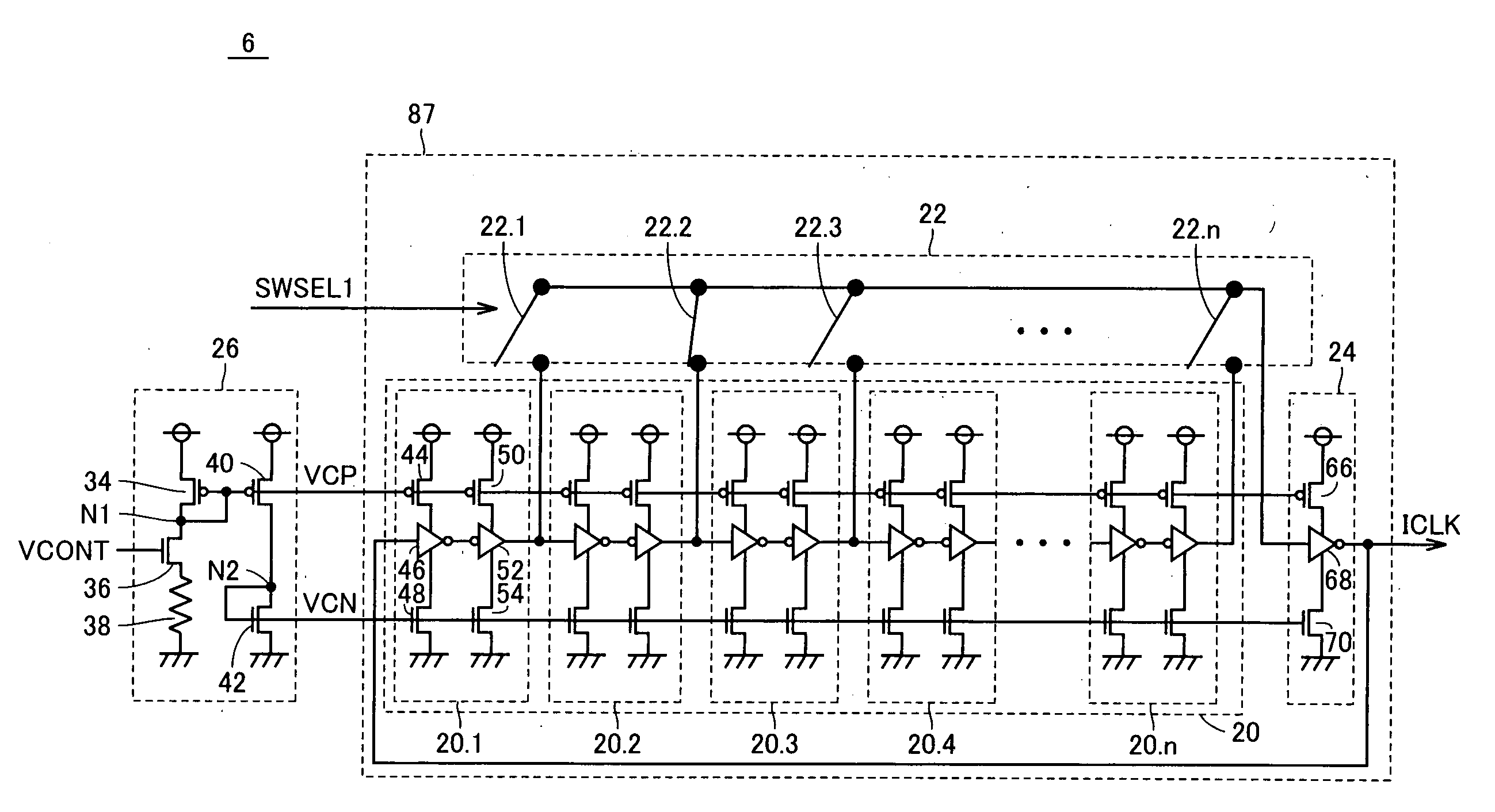 Synchronous clock generation circuit capable of ensuring wide lock-in range and attaining lower jitter
