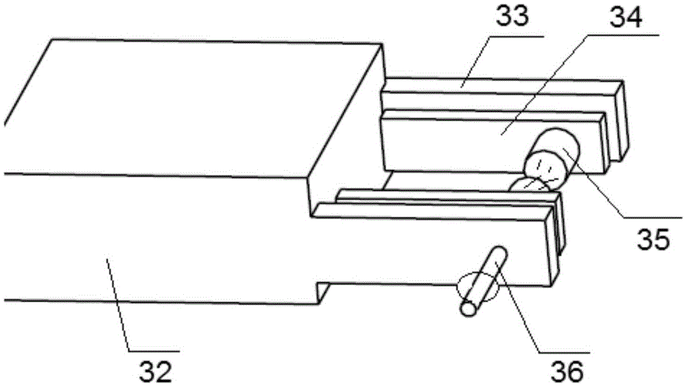 Macadamia nut opening forming machine