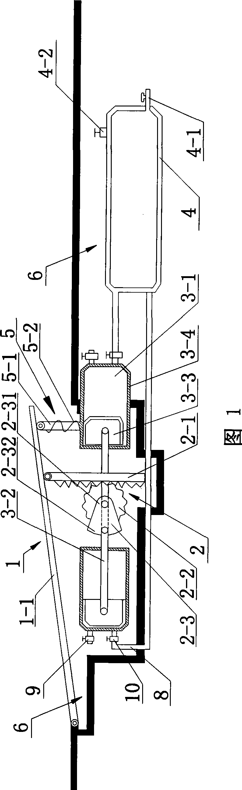 Apparatus for collecting compressed air by ambient pressure