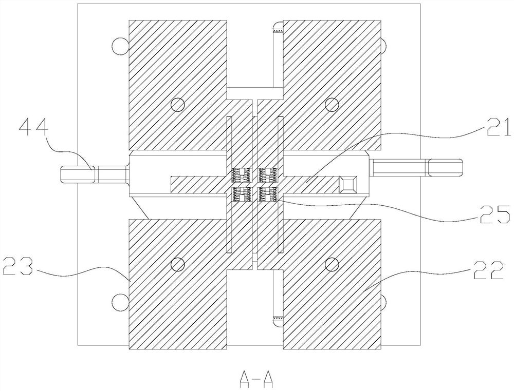 Square battery multifunctional test fixture with adjustable test size and operation method