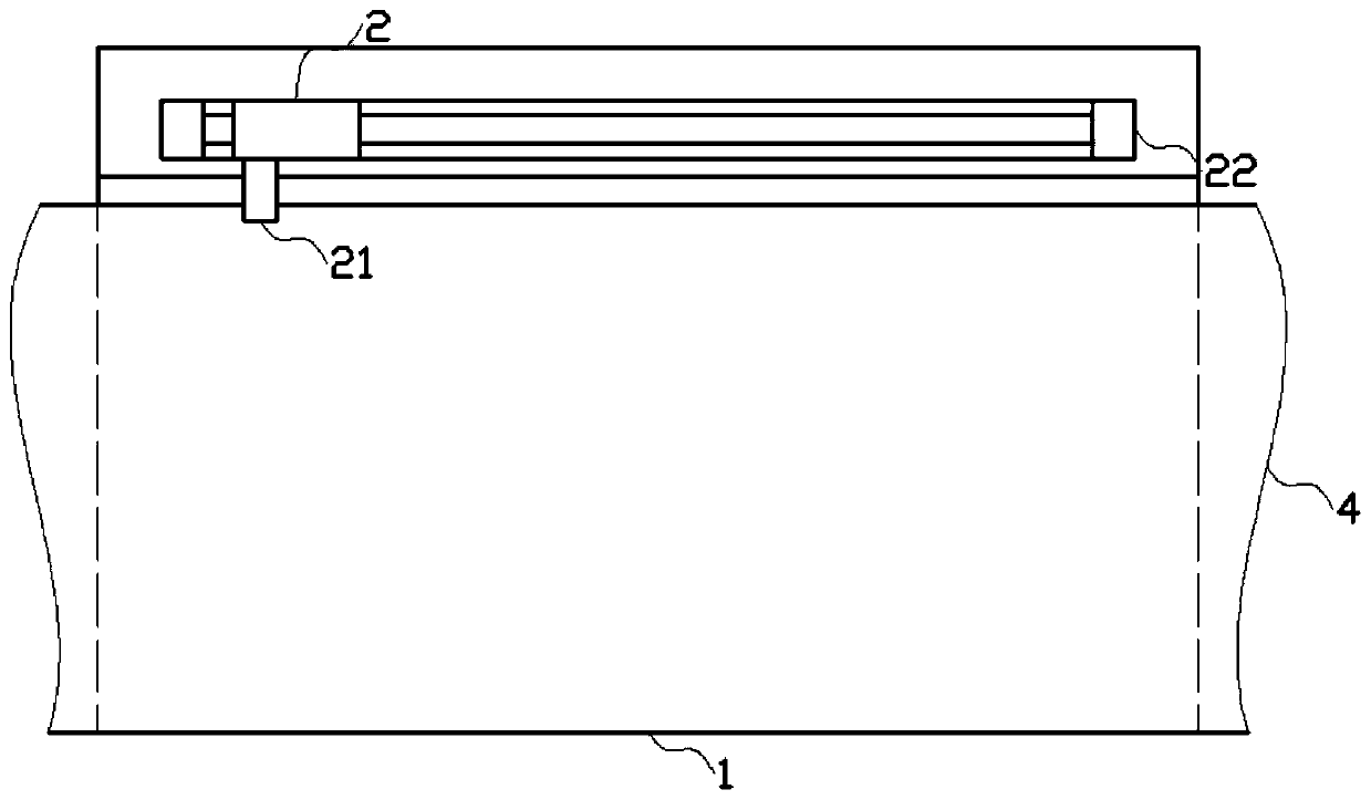 Edge loosening preventive auto-discharging textile edge cutting device