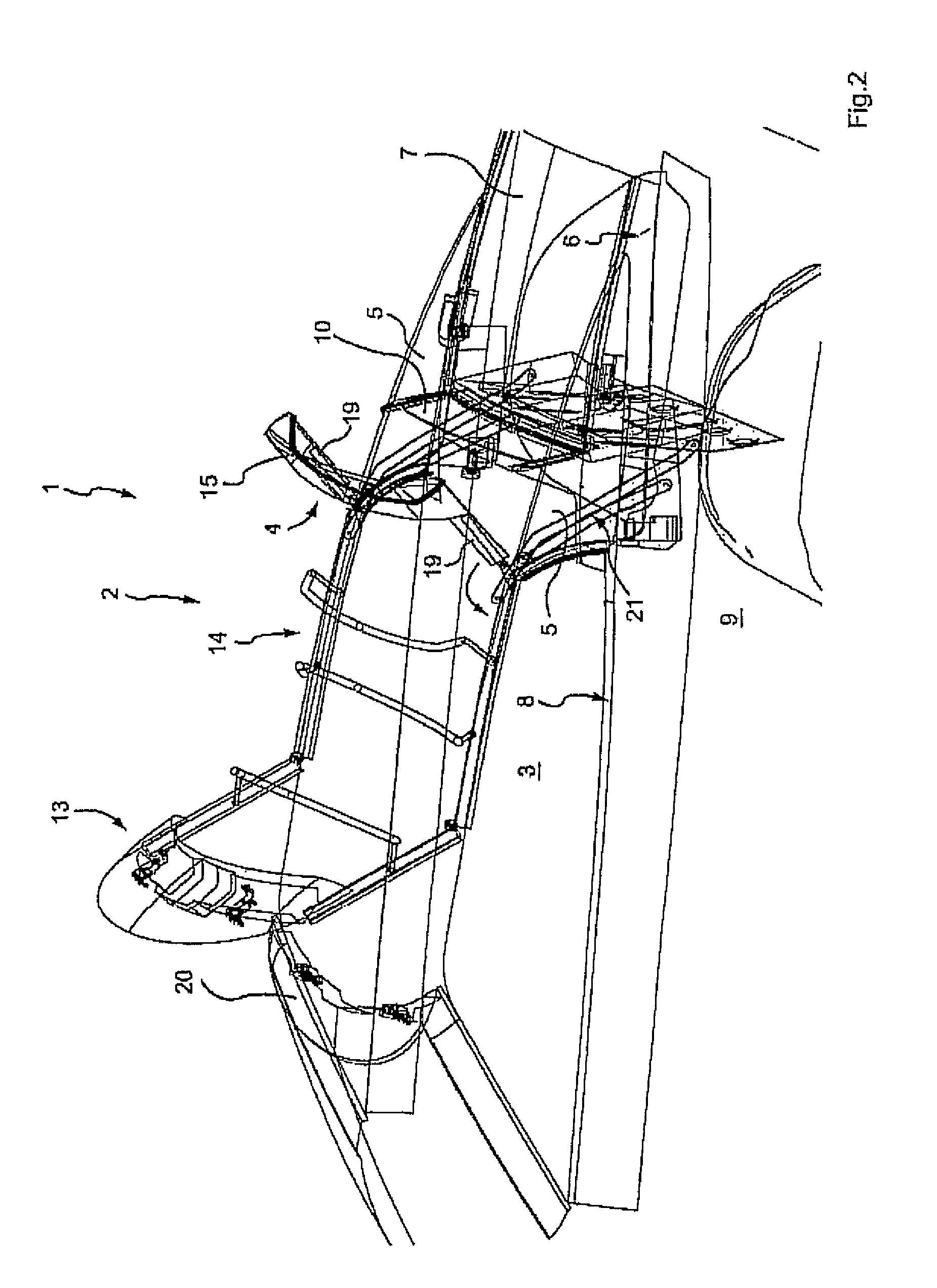 Motor vehicle having a movable roof assembly