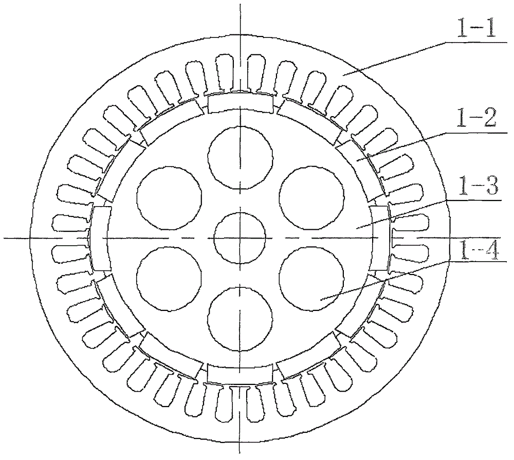 Permanent magnet synchronous motor with hybrid magnetic circuit arrangement