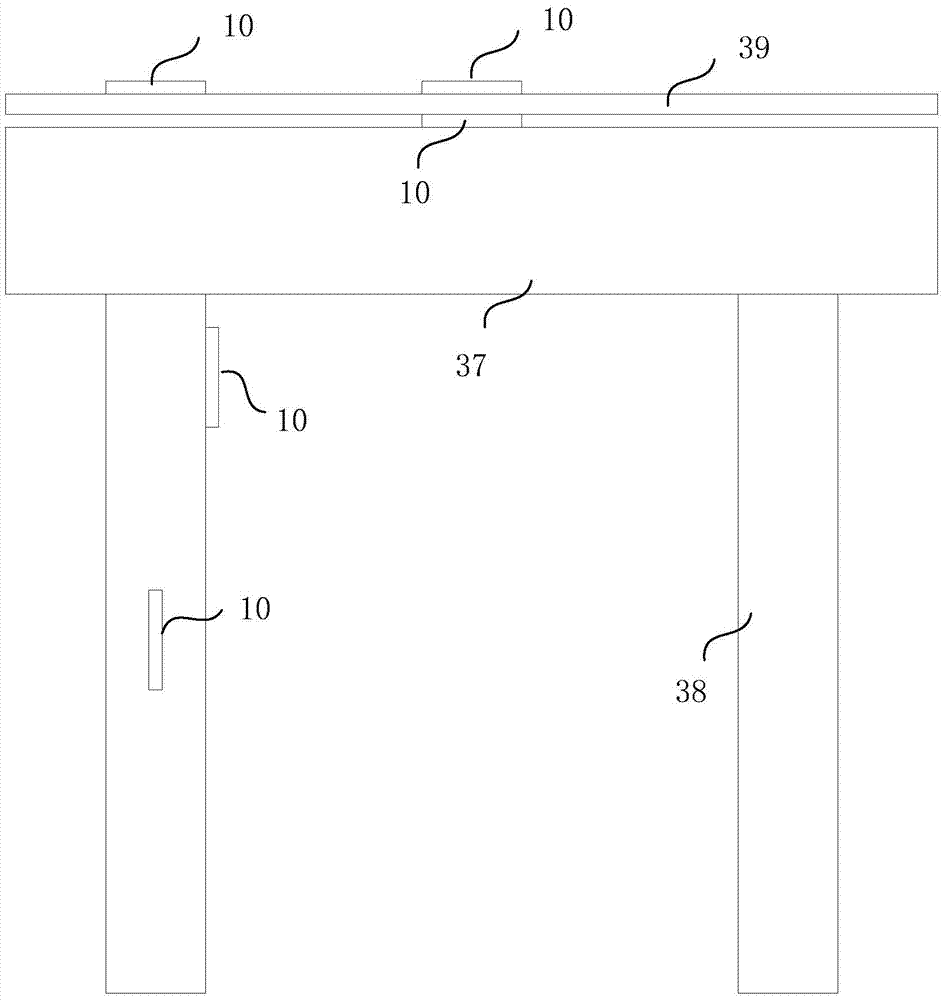 Metal structure fatigue detecting system and method for off-shored crane