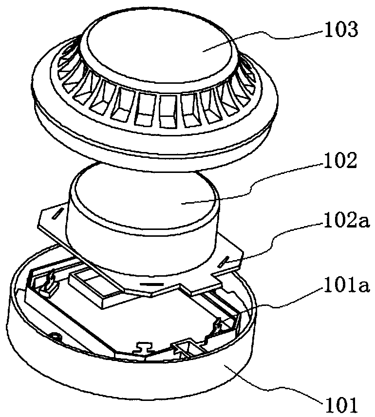 A smoke alarm assembly twisting foot jacking device