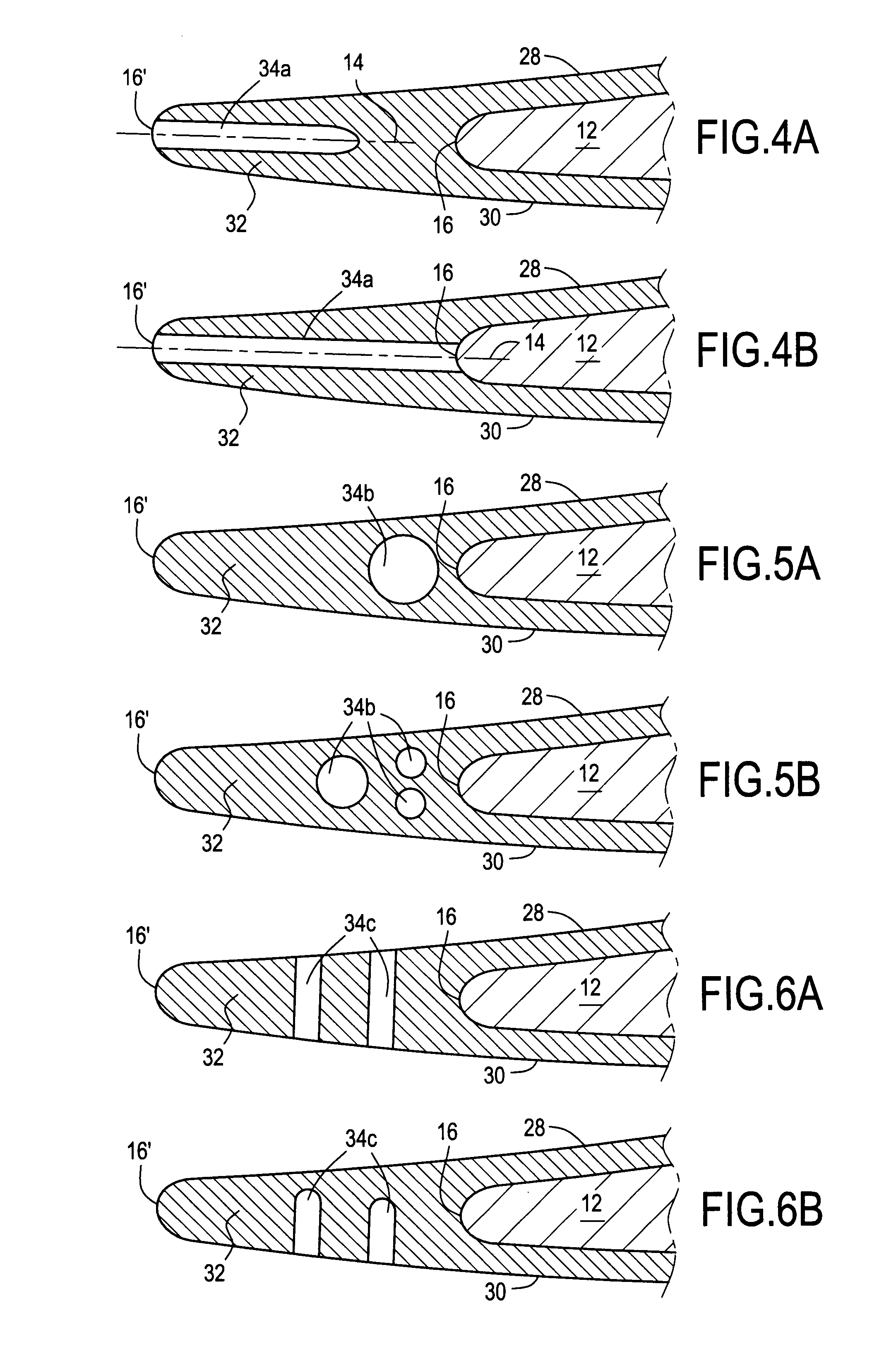Composite turbomachine blade with metal reinforcement