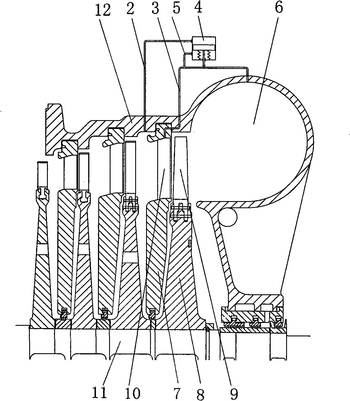 Wet vapor level suction dehumidifier for steam turbine
