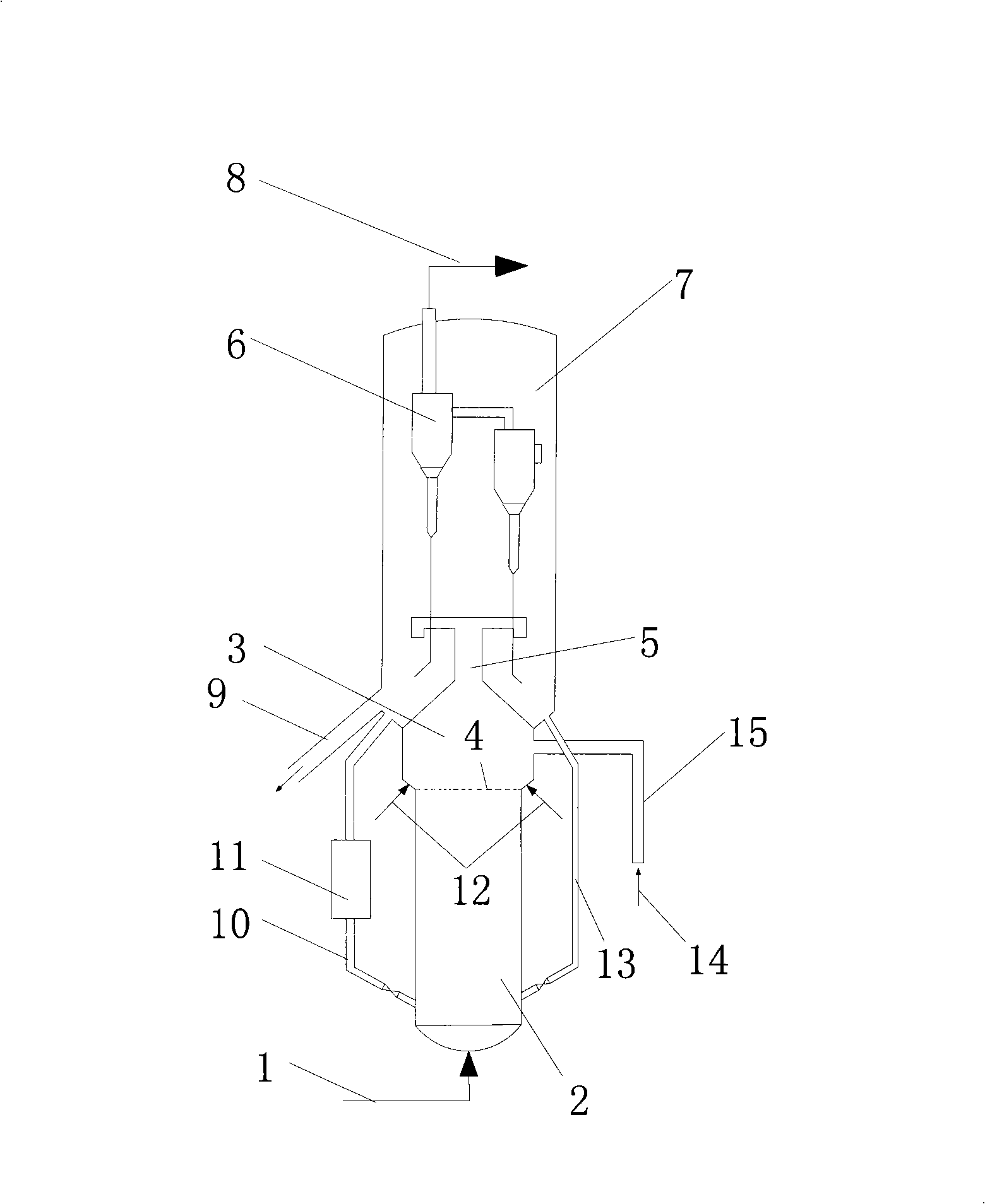 Reaction device for preparing low carbon olefin from methanol or dimethyl ether