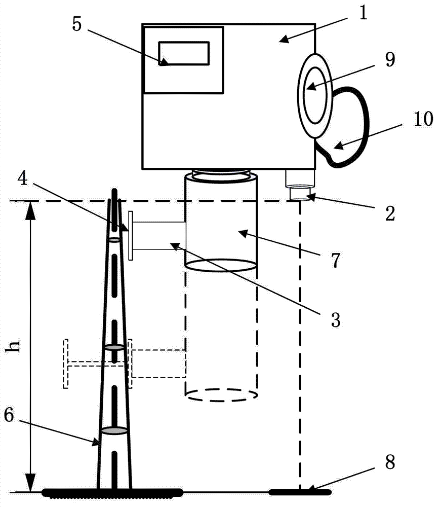 Detecting device and detecting method for crop biomass
