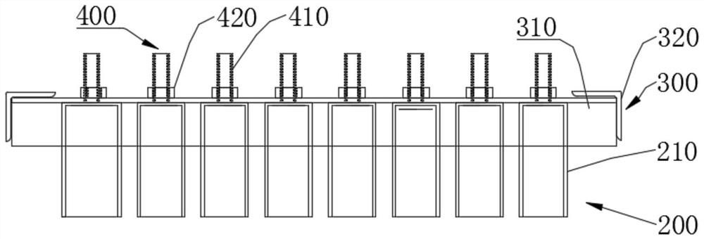 Electric wire sleeve pre-embedded fixing device and fixing method thereof