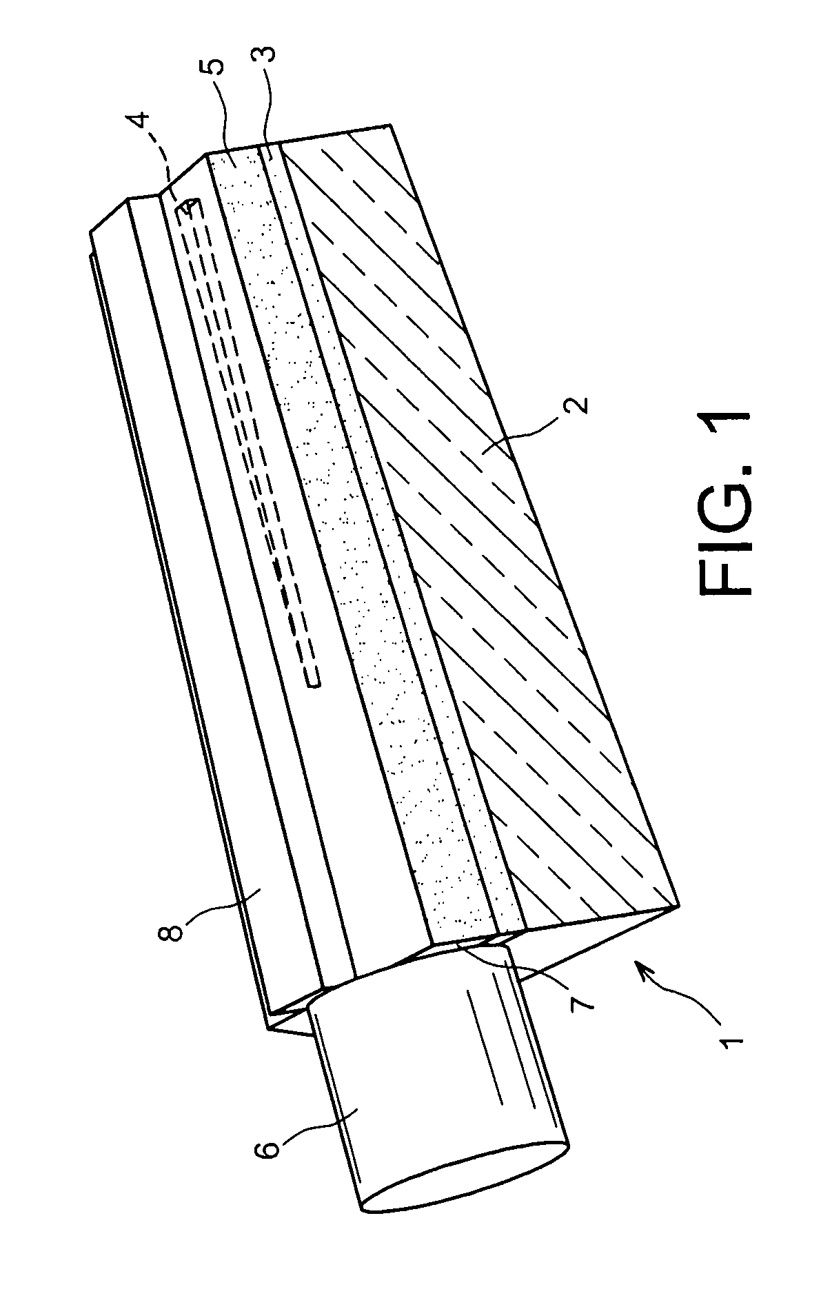 Light coupler between an optical fibre and a waveguide made on an soi substrate