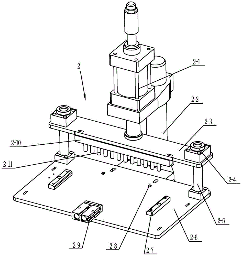 Automatic crimping device and press-fitting method for fusion-matching integrated tray of optical fiber distribution frame