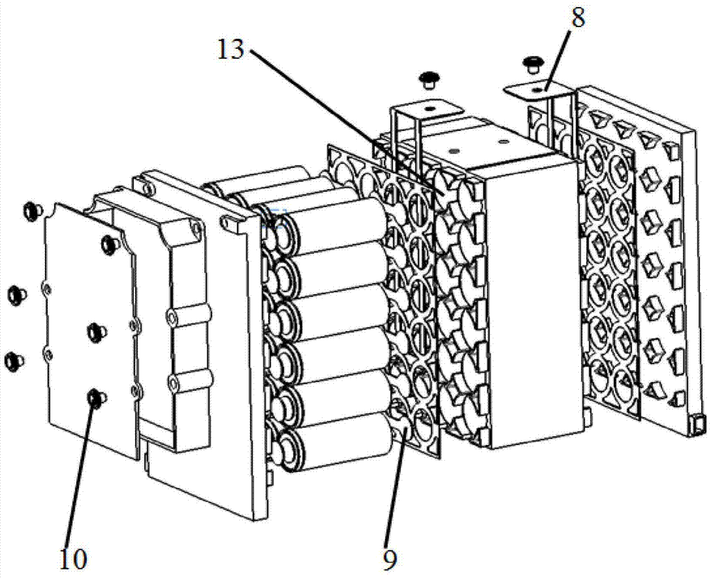 Lithium ion powder battery liquid cooling structure