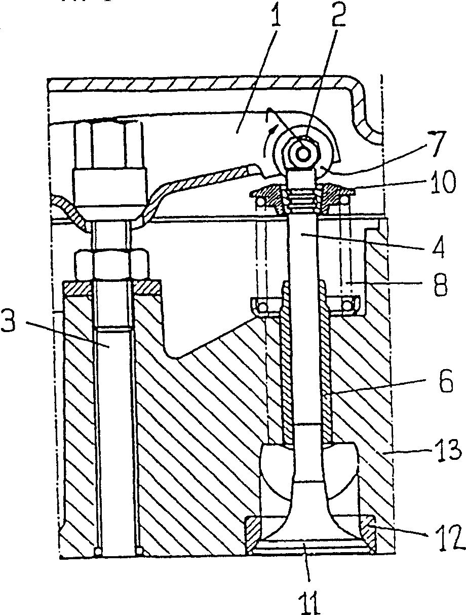 Rocker arm for valve train in internal combustion engine with device for independent setting/adjust ment of valve play