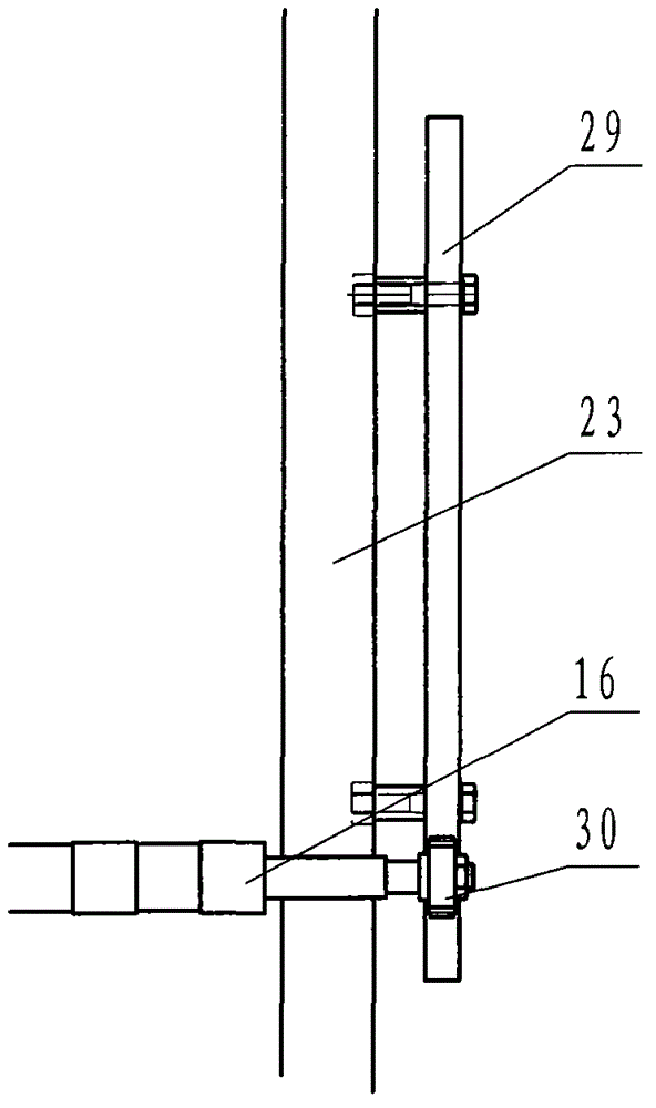 Automatic folding device for refractory fiber needled carpet folding block