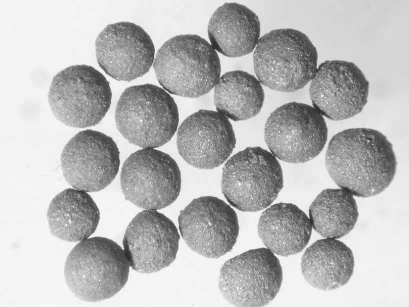 High-temperature-resistant high-strength artificial spherical ceramsite sand for large castings and preparation method ofceramsite sand