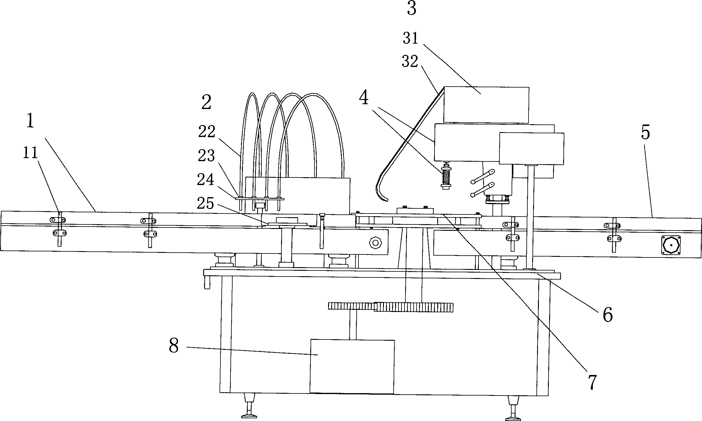 Liquid filling and sealing device