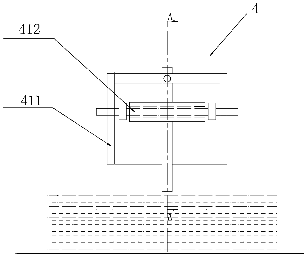 Material continuous conveying device for cement production line