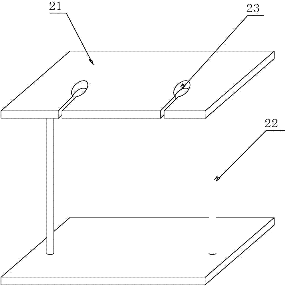 Full-automatic liquid containing and outputting device