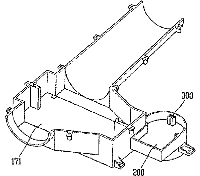 Water level detecting device and method for dryer