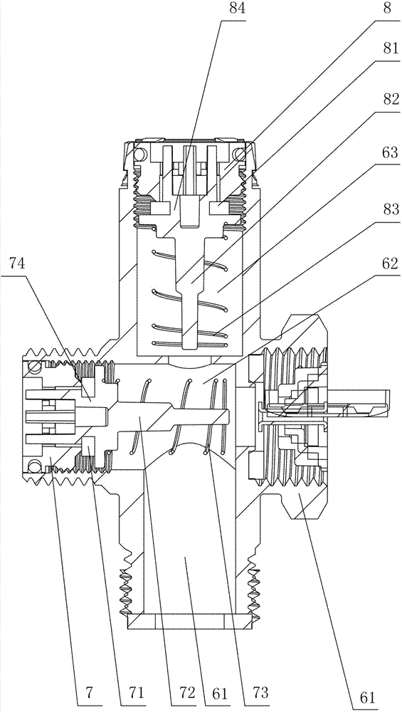 Water control device of heat pump water heater