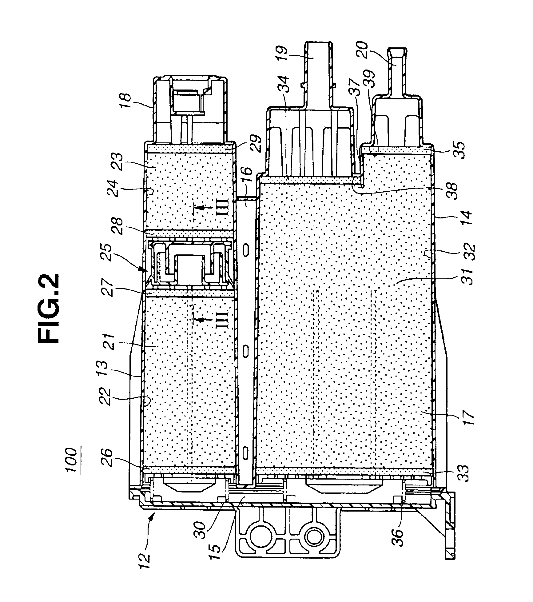Carbon canister for use in evaporative emission control system of internal combustion engine