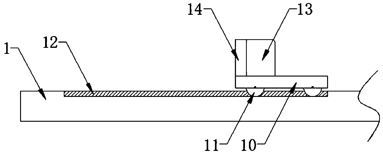 Auxiliary training device capable of preventing ligament strain